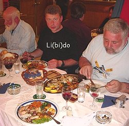 Honi soit qui mal y pense - Ein Schuft der Schlechtes denkt