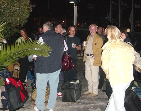 Marina Kalamaki nachts