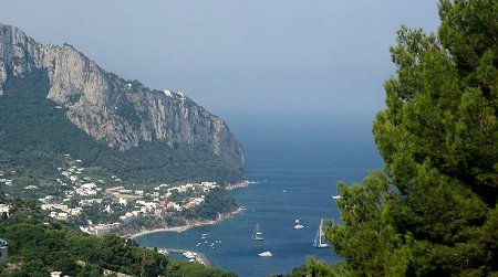 Hafen Capri